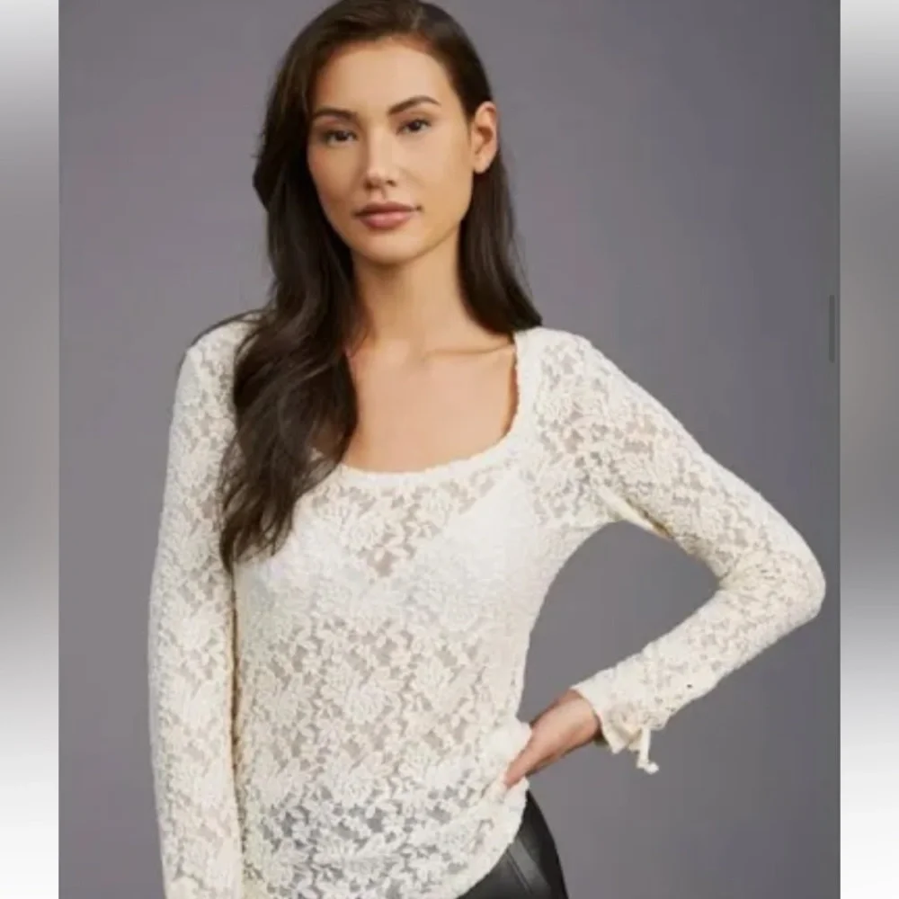 Ivory lace Chico’s top sz.1
